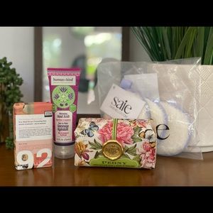 Free with any purchase! Beauty Bundle.